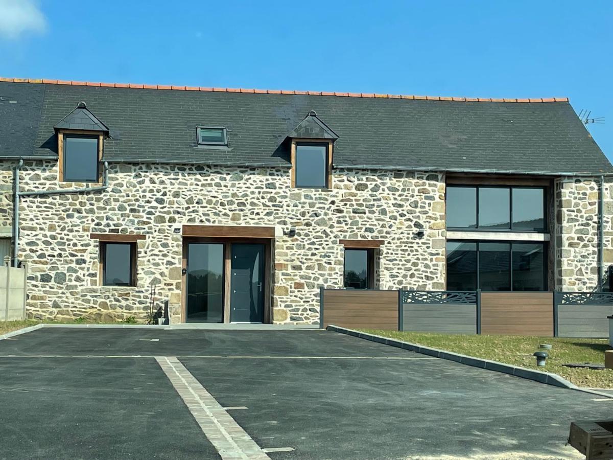 Magnifique Corps De Ferme Renove Avec Jacuzzi Villa Hillion Exterior foto